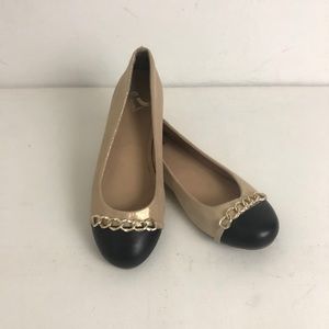 Report Shoes 6 Flats Cream Color Gold Shimmer